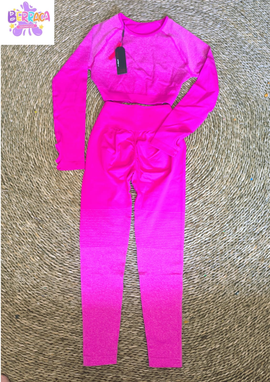 CONJUNTO DEPORTIVO CALZA CON PUSH-UP Y TOP MANGA LARGA  MARCA IRUN  