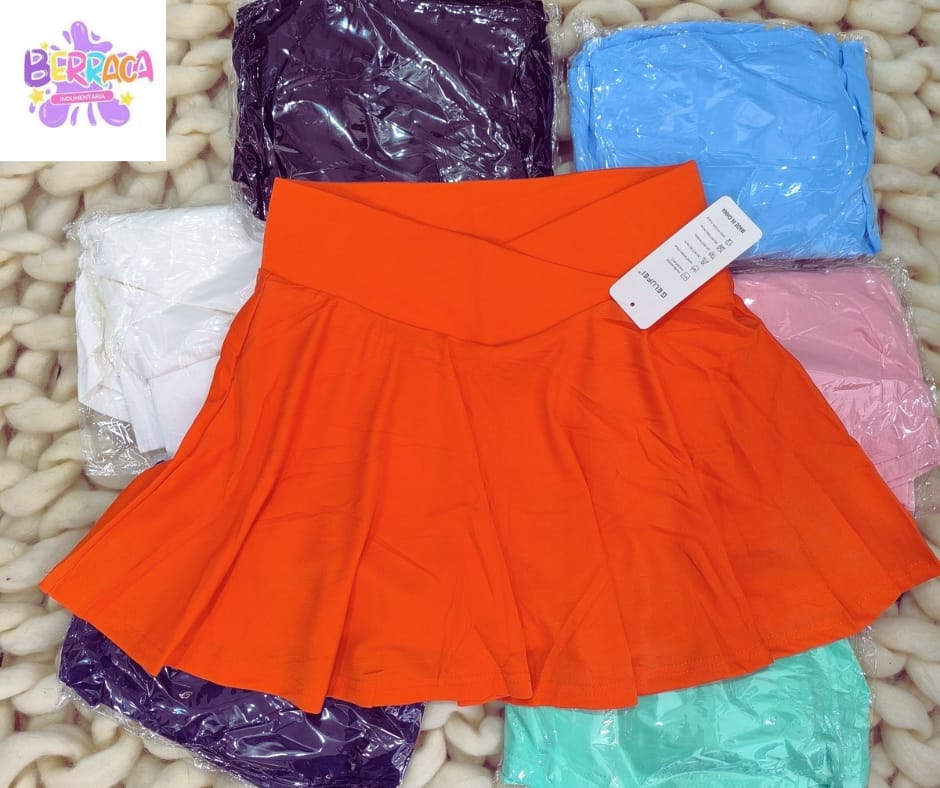 POLLERA CON CALZA TABLEADAS CON CINTURA CRUZADA  MARCA GELUFEI